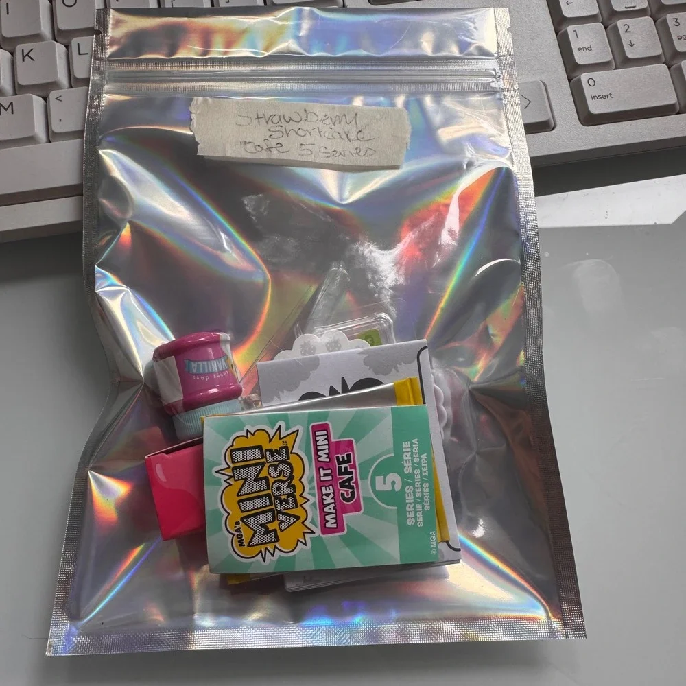 MGA Miniverse Make It Mini‎ Cafe Series 5 Strawberry Shortcake DIY Kit New NOB